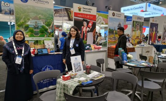 DB49DBB6-97F4-4E06-B4BF-2A43346FC74C