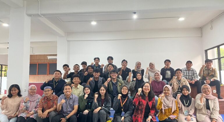 Socialization of LinkedIn Learning: DPI IPB Invites BEM and Himpro Representatives to Play an Active Role in Disseminating Linkedin Learning Information to Students